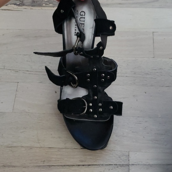 Guess by Marciano Shoes - Guess shoes Guess by Marciano Shoes - Guess shoes